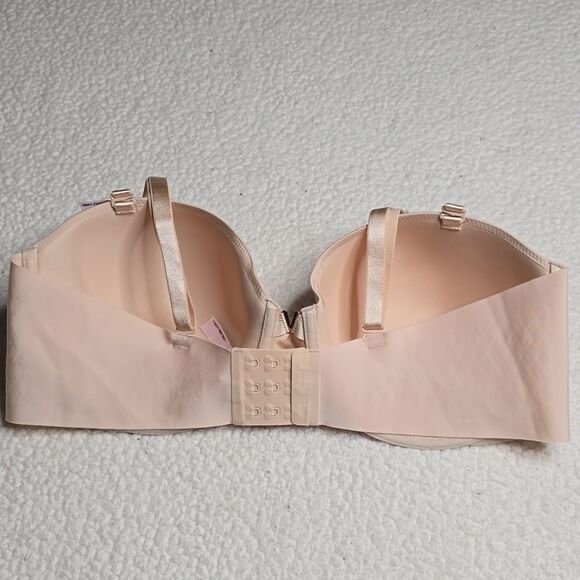 1321 NWT Victoria's Secret Illusions Lightly Lined Smooth Strapless Bra 42C - Picture 3 of 6